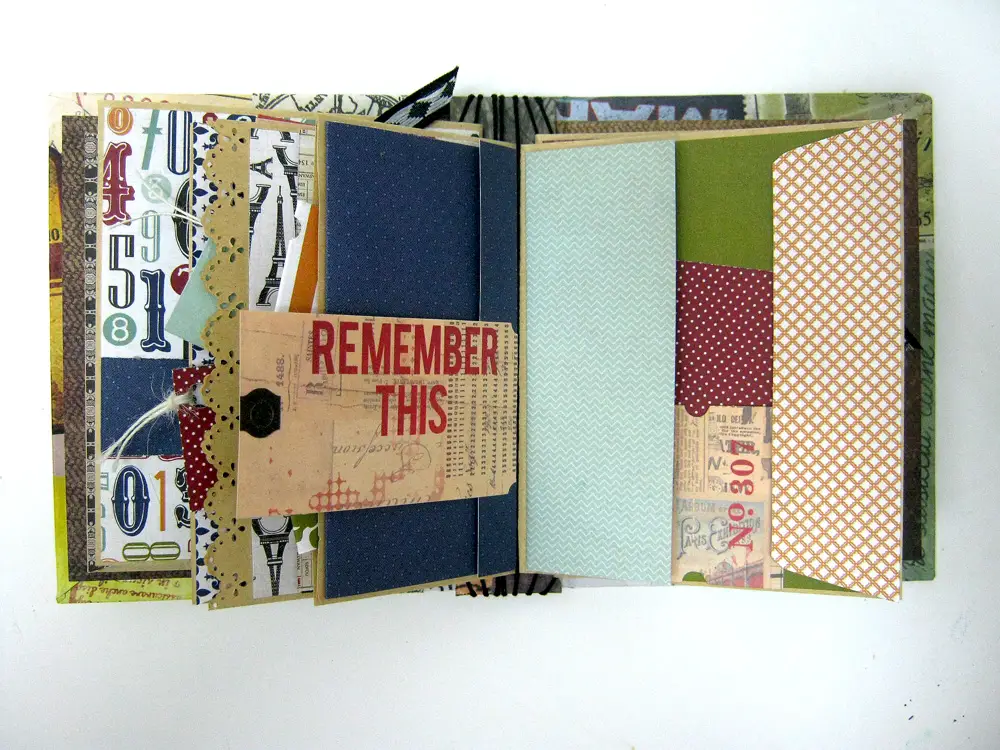 The Interactive Scrapbook mini album for recipes or memories. Just print  and add your own material > MyEBooth